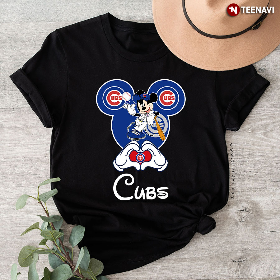 Disney Mickey Mouse Loves Chicago Cubs Heart T-Shirt