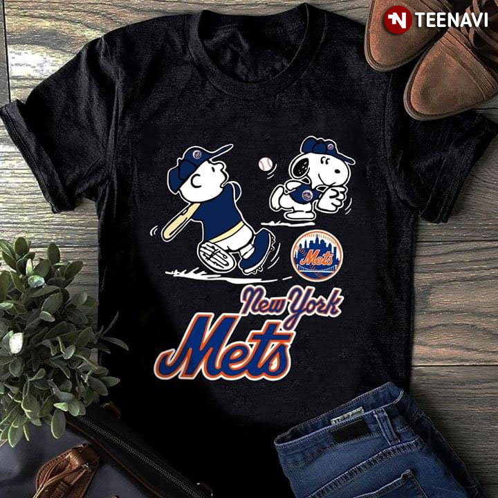 Peanuts Charlie Brown And Snoopy Playing Baseball New York Mets (New Version)