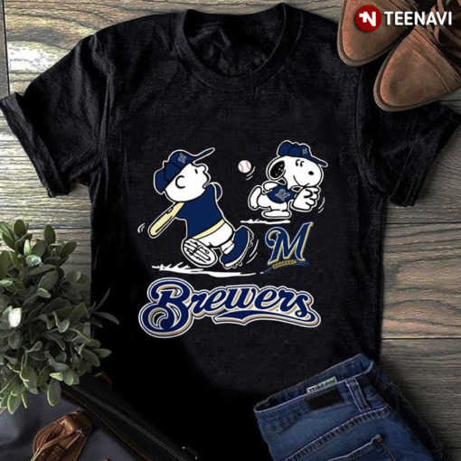Peanuts Charlie Brown And Snoopy Playing Baseball Milwaukee Brewers ...