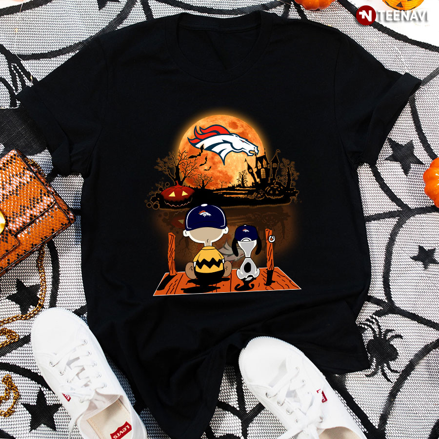 Charlie Brown And Snoopy Watching Denver Broncos Halloween T-Shirt