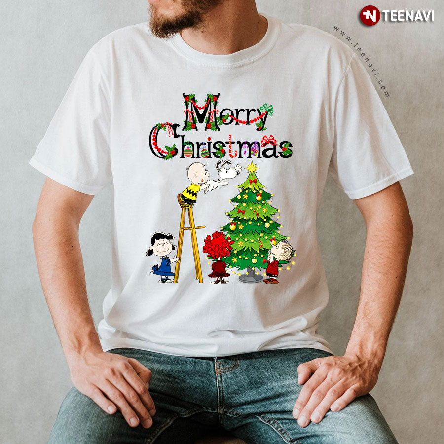 Merry Christmas Snoopy Charlie Brown Lucy van Pelt Linus van Pelt T-Shirt