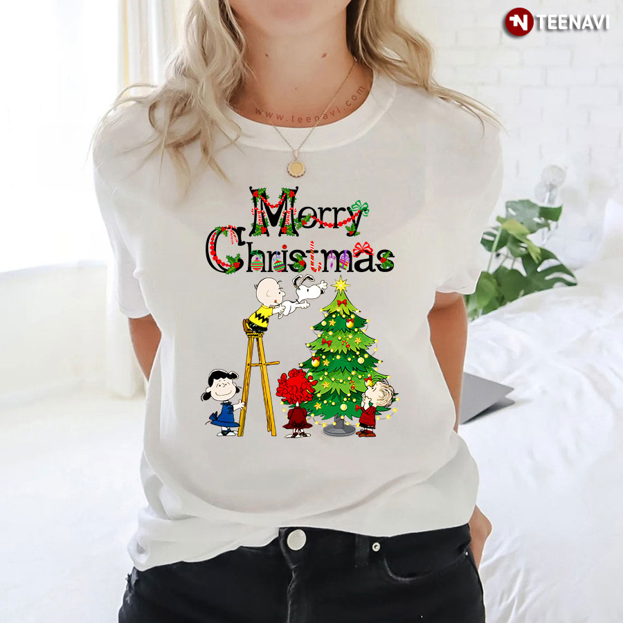 Merry Christmas Snoopy Charlie Brown Lucy van Pelt Linus van Pelt T-Shirt