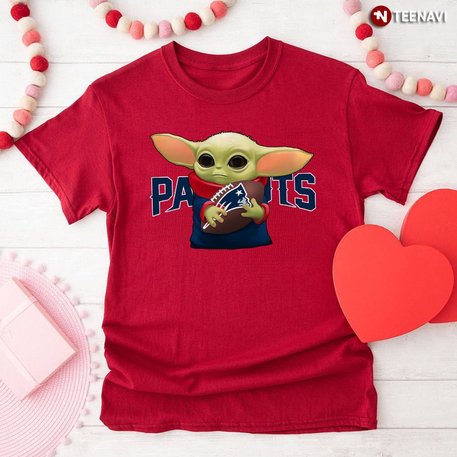 Baby Yoda Holding New England Patriots T-Shirt