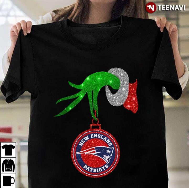 Grinch Hand Holding New England Patriots Christmas