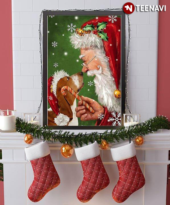 New Version Merry Christmas Basset Hound Dog Wearing A Santa Hat And Santa Claus