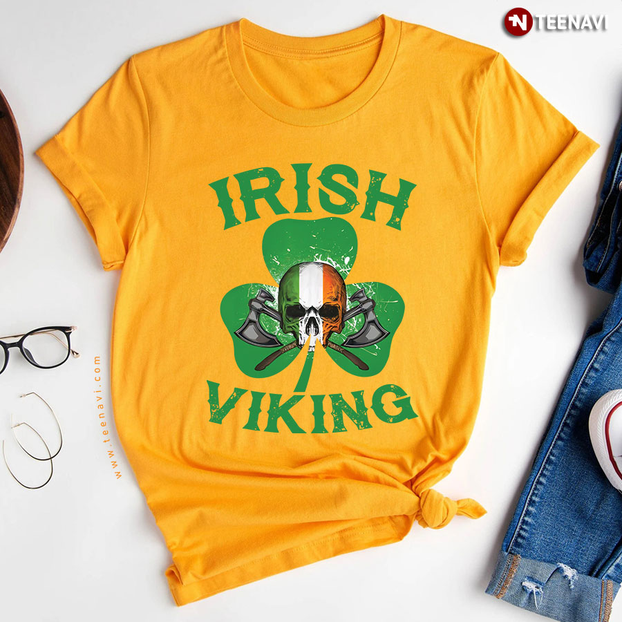 Irish Viking Axe Shamrock Norse Mythology St Patrick's Day T-Shirt