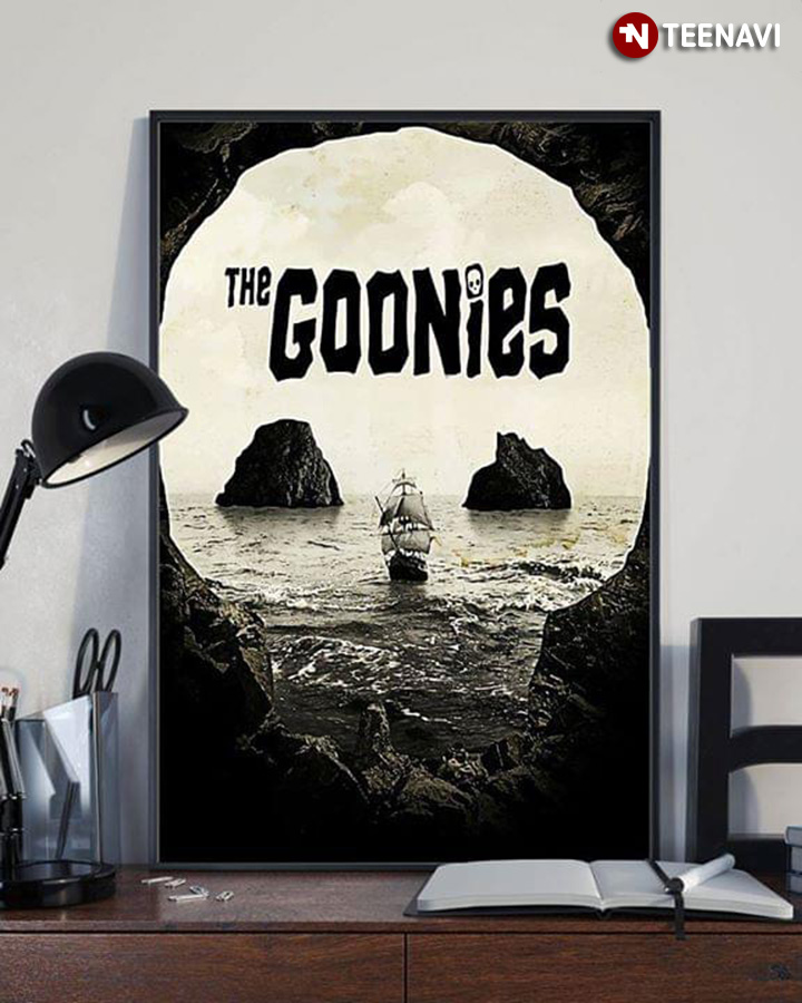 American Adventure Comedy Film The Goonies With Skull