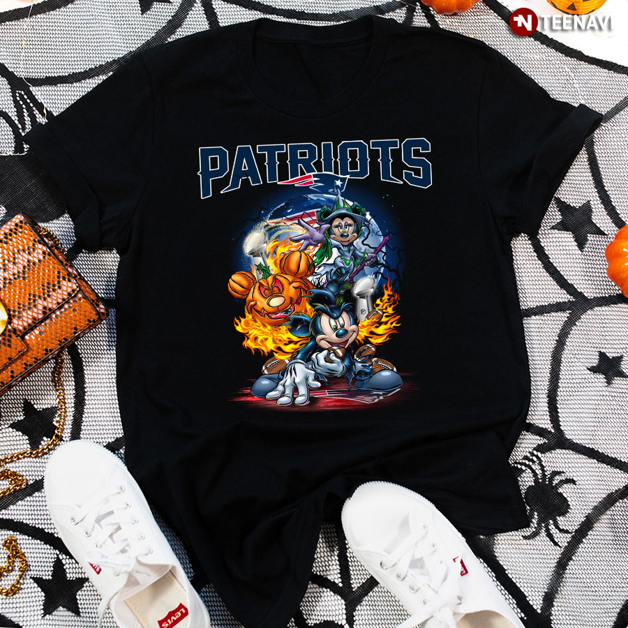 Mickey Mouse Pumpkin Halloween Vince Lombardi Trophy New England Patriots T-Shirt