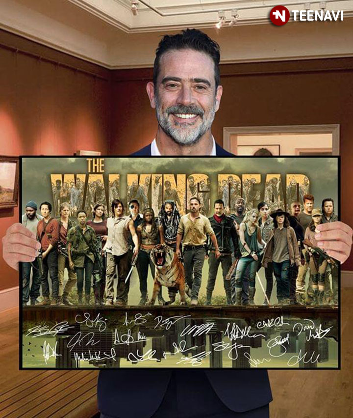 The Walking Dead With Cast Signatures