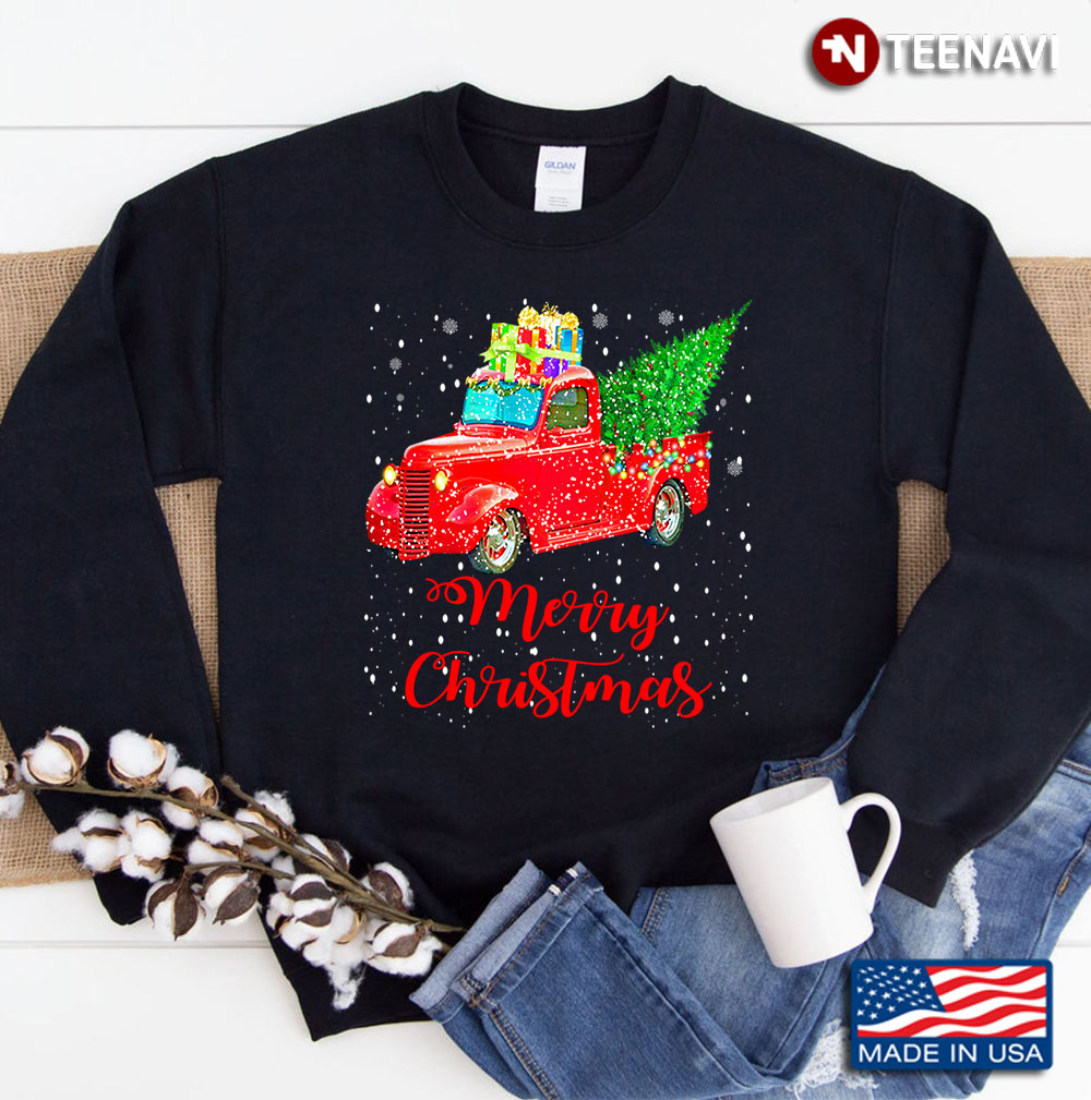 Vintage Wagon Red Truck Christmas Tree On Car Xmas Vacation Gift Sweatshirt