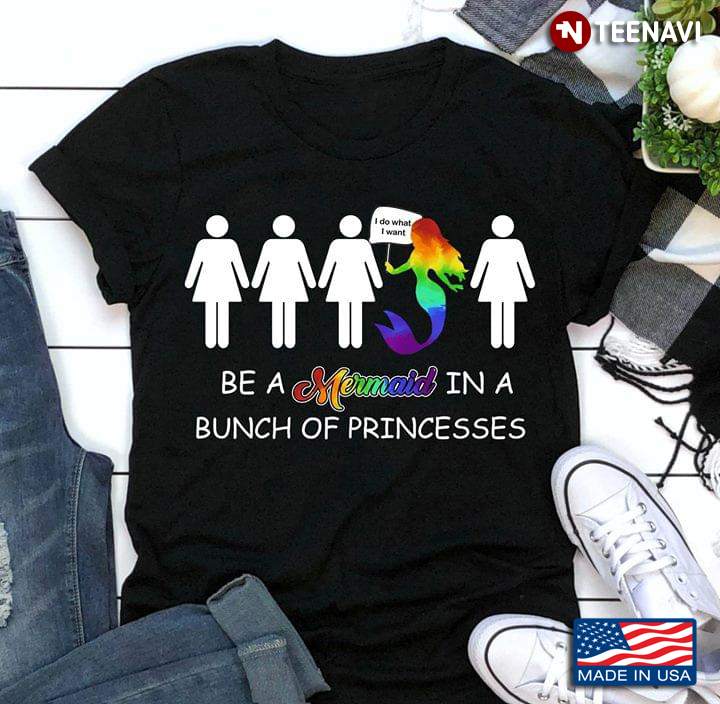 Be A Mermaid In  A Bunch Of Princesses LGBT