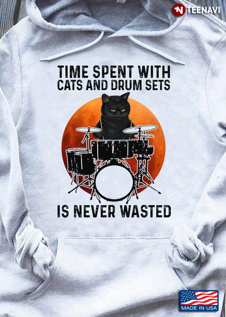 Time Spent With Cats And Drum Sets Is Never Wasted Black Cat Plays Drum Sets