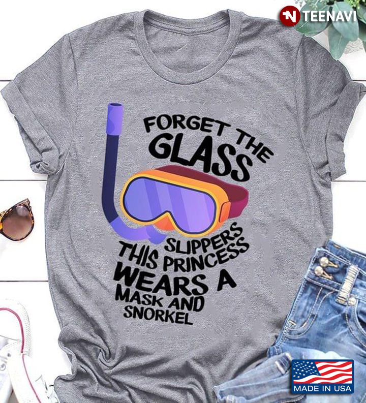 Forget The Glass Slippers This Princess Wears A Mask And Snorkel Scuba Diving