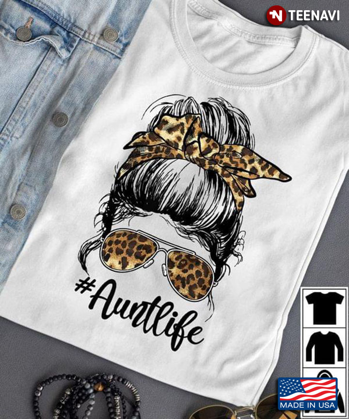 Auntlife Woman With Leopard Glasses And Headband
