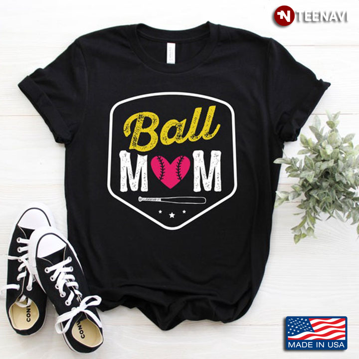 Awesome Softball Mom for Mom Loves Sports
