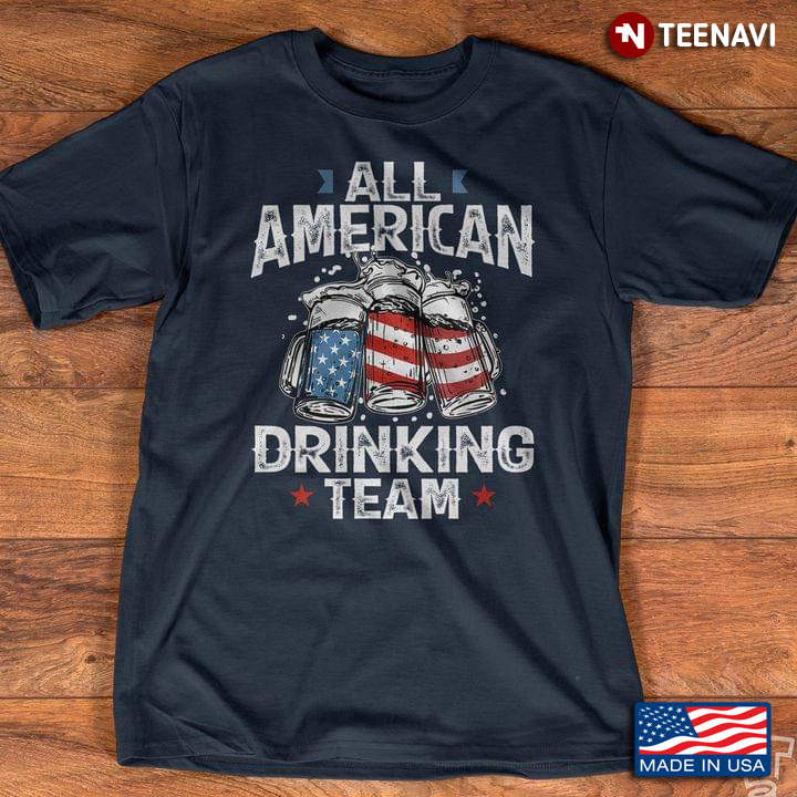 All American Drinking Team Cheering Beer USA Flag for Patriotic Beer Lover