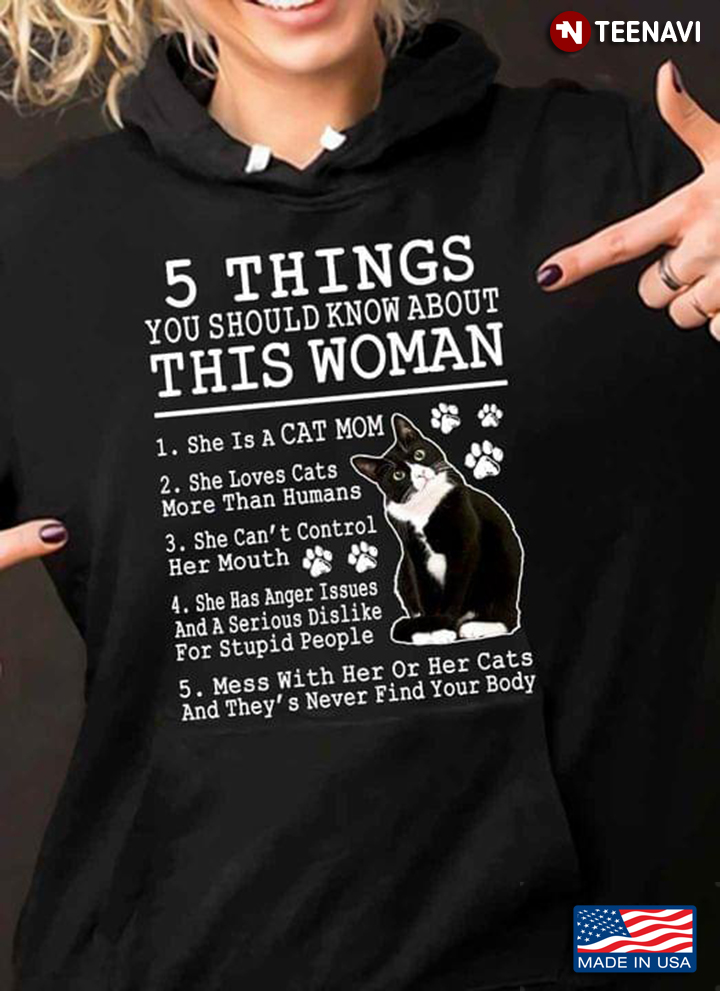 5 Things You Should Know About This Woman She Is A Cat Mom She Love Cats More Than Humans 2