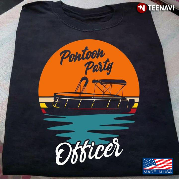 Boating H17 Pontoon Party Officer