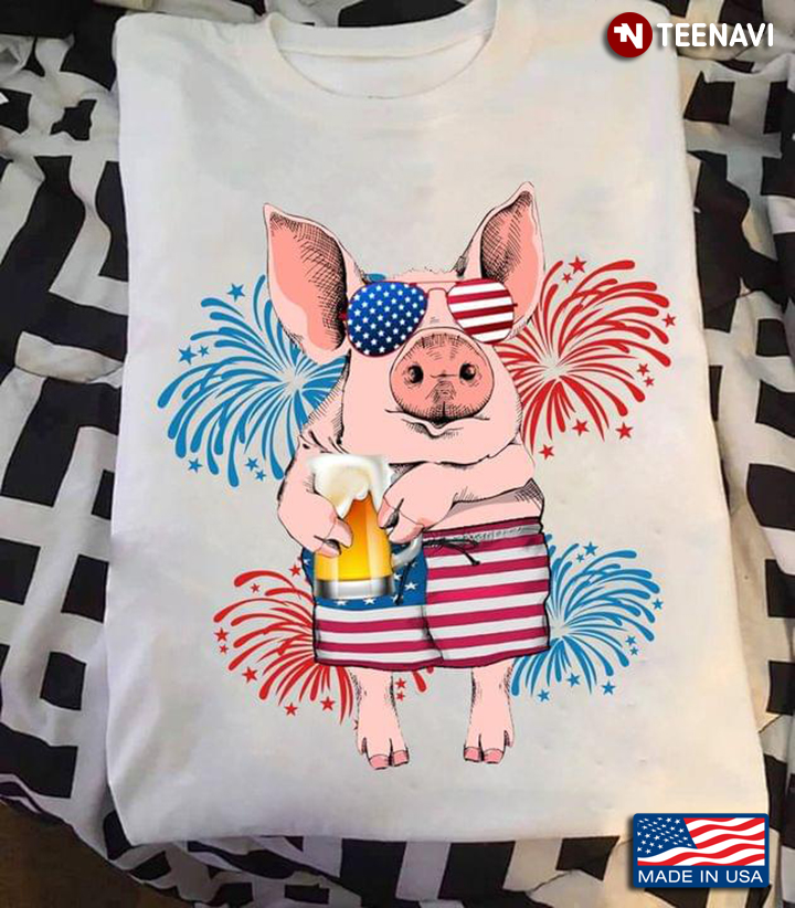 Pig Cheering Beer American Flag Happy Independence Day Adorable Design for Animal Lover
