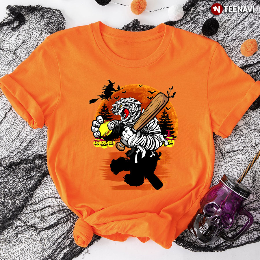 Hocus Pocus Mummies Softball Player To Focus Halloween T-Shirt