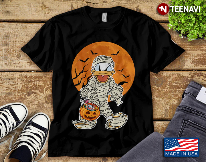 Donald Duck Halloween Mummy And Jack O’ Lantern for Halloween