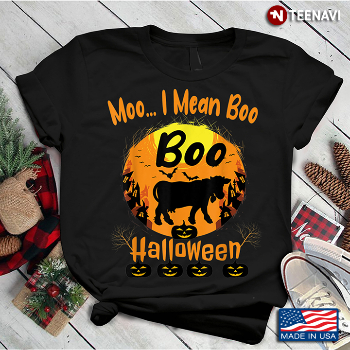 Moo I Mean Boo Boo Halloween Funny Cow With Jack O’ Lantern for Halloween