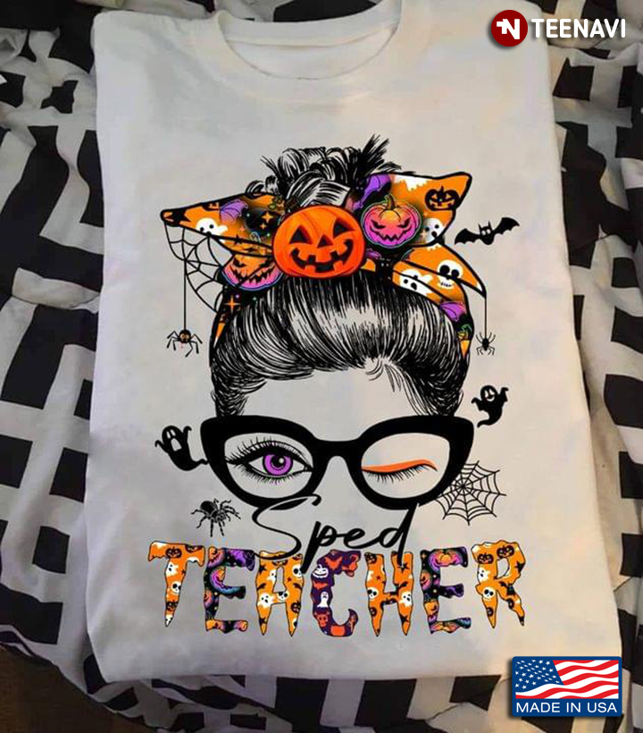 Teacher Halloween Girl Wearing Glasses Pumpkin T-Shirt