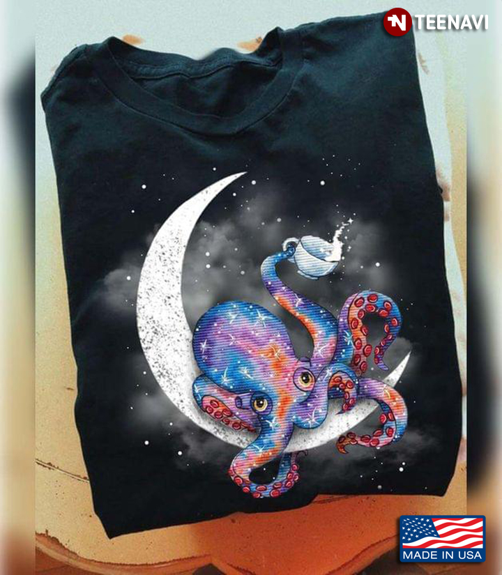 Octopus Sitting On The Moon For Animal Lover