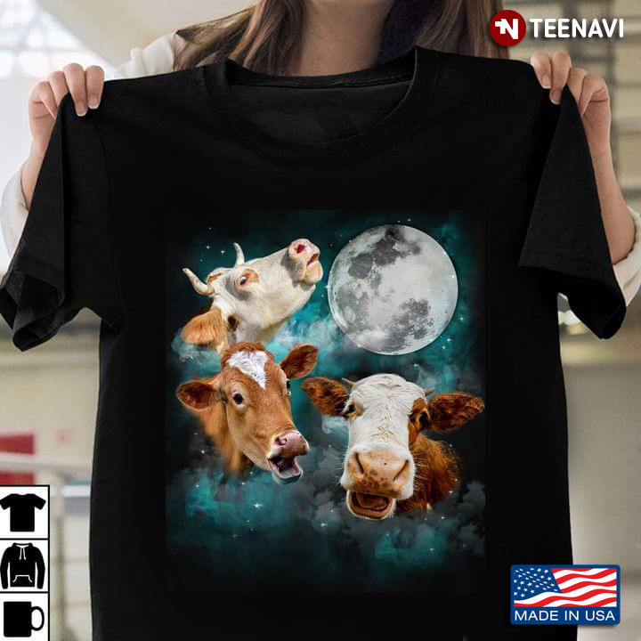 Funny Cows Night Sky and Full Moon for Animal Lover