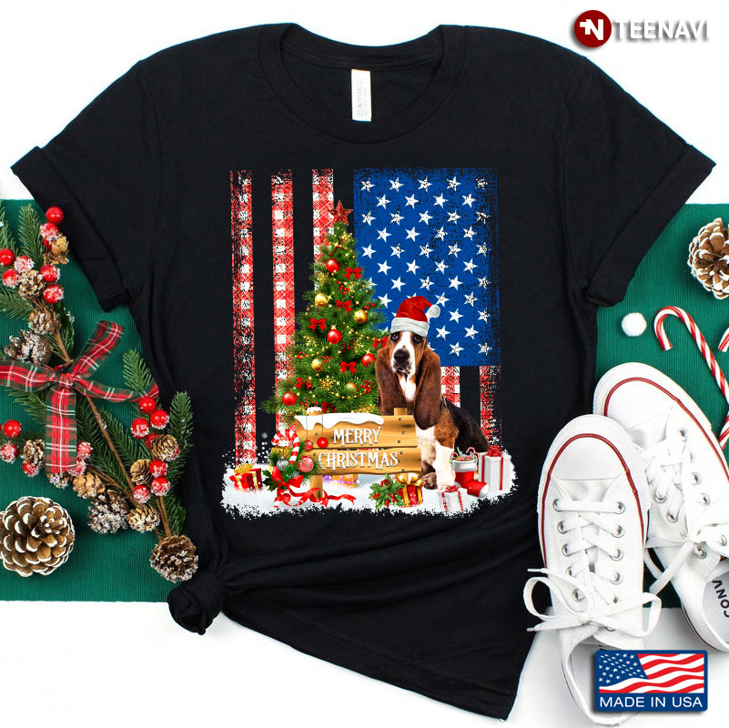 Merry Christmas Basset Hound With Santa Hat And Xmas Tree American Flag