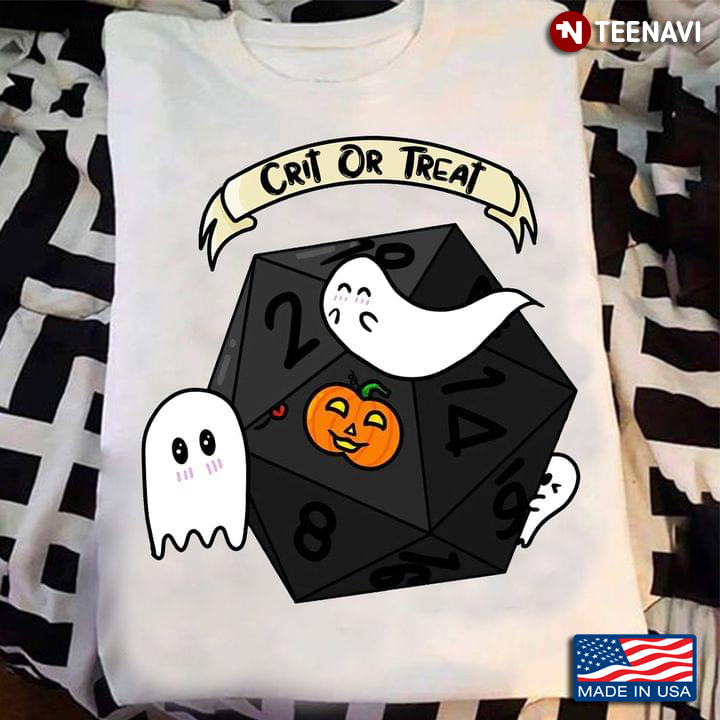 Crit Or Treat Pumpkin Boo Halloween Funny Dice D20 T-Shirt