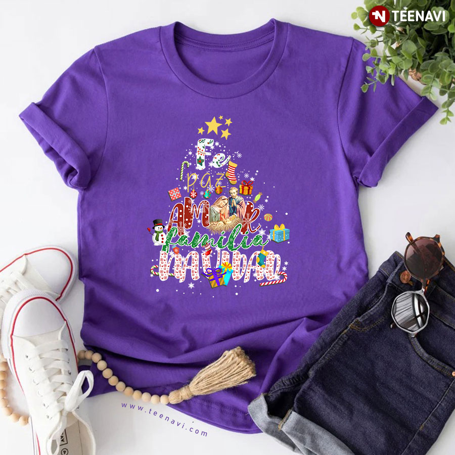 Fe Paz Amor Familia Navidad for Christmas T-Shirt