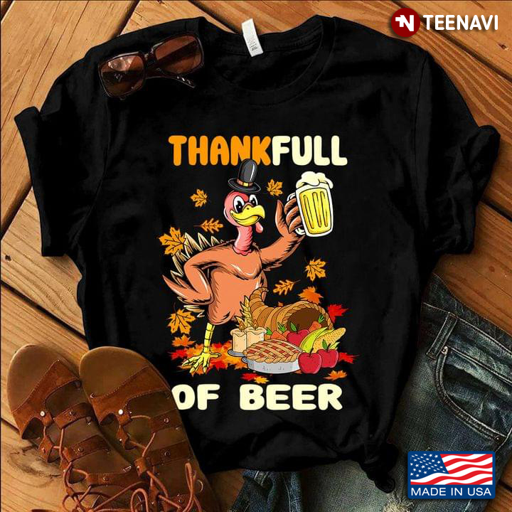 Cheering Turkey Thankful of Beer Happy Thanksgiving