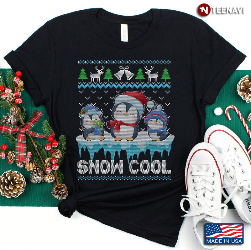 Snow Cool Penguins Merry Christmas