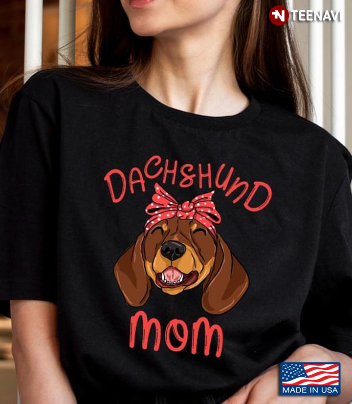 Dachshund Mom Funny Dachshund With Bandana for Dog Lover