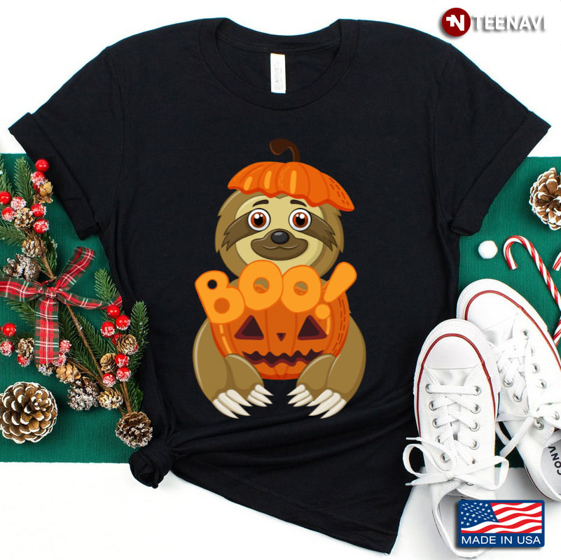 Funny Sloth on Pumpkin Boo Halloween Gift for Animal Lover T-Shirt