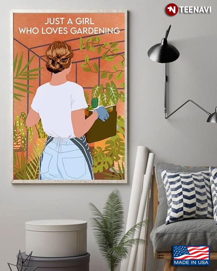 Female Gardener Just A Girl Who Loves Gardening