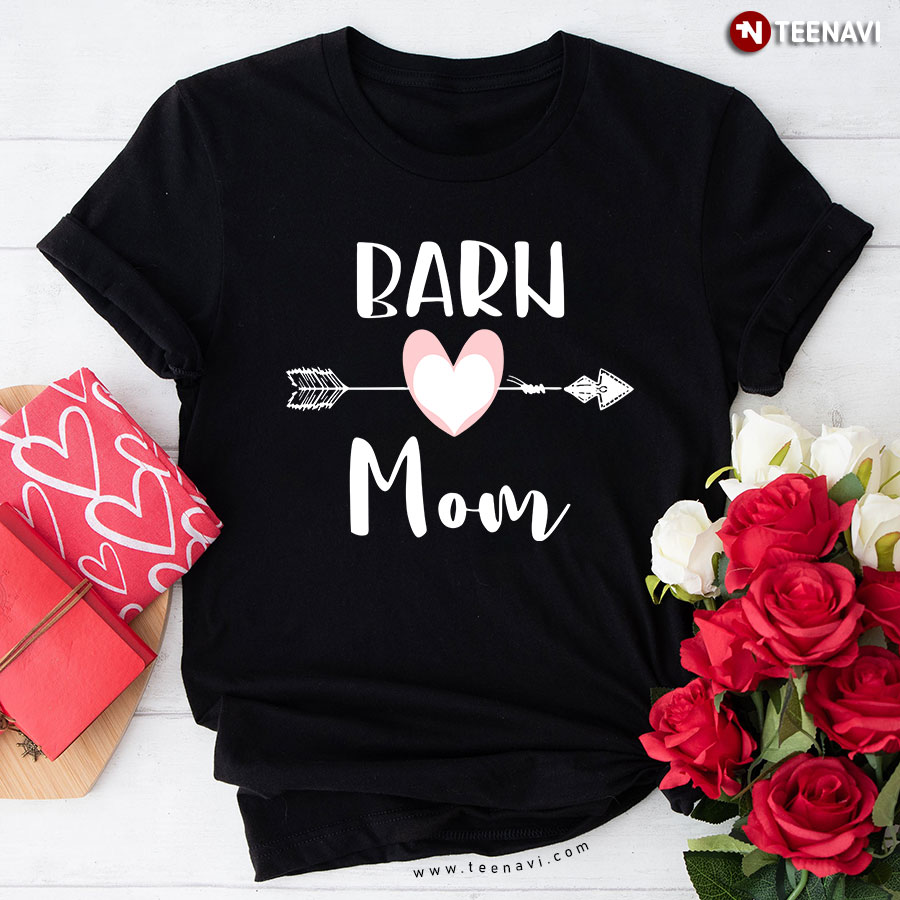 Barn Mom Heart Arrow T-Shirt