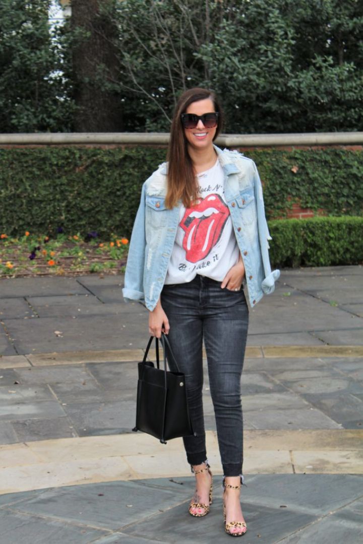 how to dress up a graphic t shirt