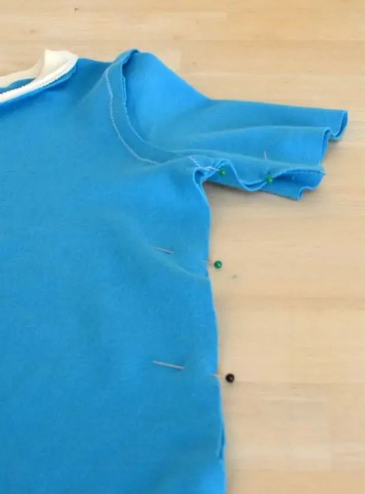 how to sew t shirt material at home cricut