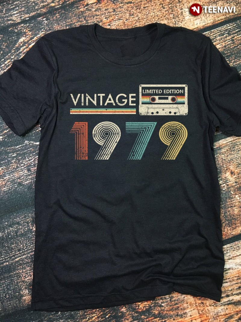 Birthday Gift Born in 1979 Shirt, Vintage 1979 Limited Edition