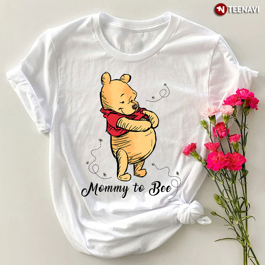 Winnie The Pooh Mommy To Be T-Shirt