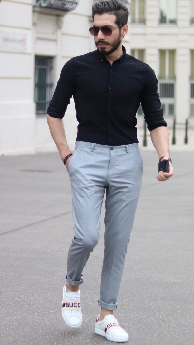 Best Colour Pants To Wear With Black Shirt