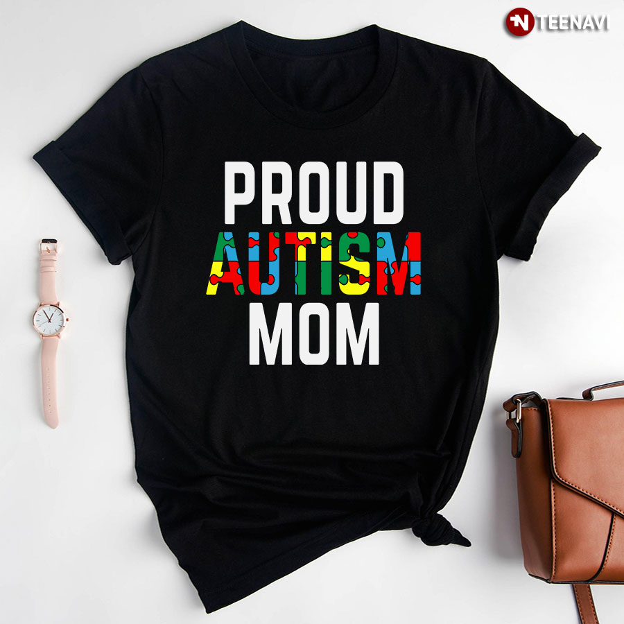 Proud Autism Mom Colourful Puzzle Pieces T-Shirt