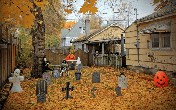 how to decorate your house for Halloween party