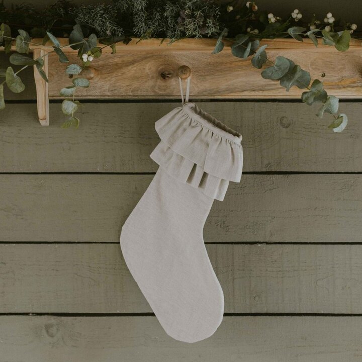 how to decorate a stocking for Christmas