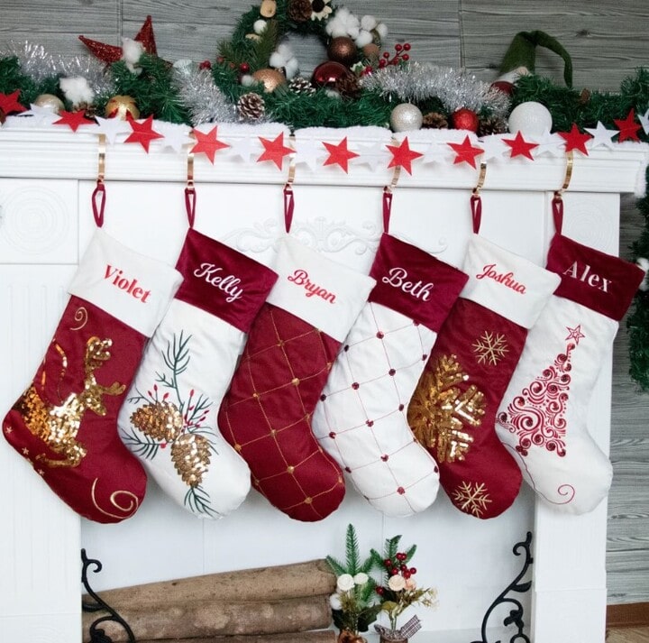ideas to decorate a Christmas stocking