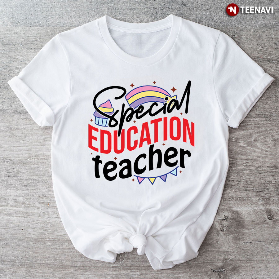 Special Education Teacher Rainbow Cupcake Flag Chain Back To School T-Shirt