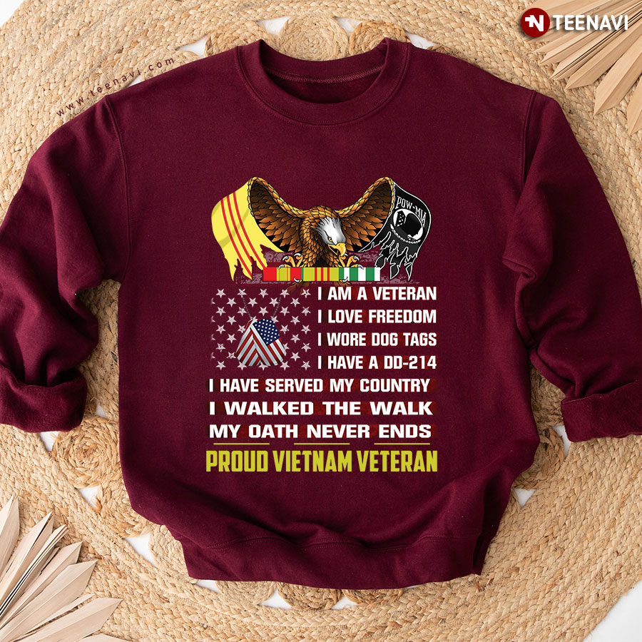 I Am A Veteran I Love Freedom I Wore Dog Tags Eagle Proud Vietnam Veteran Sweatshirt