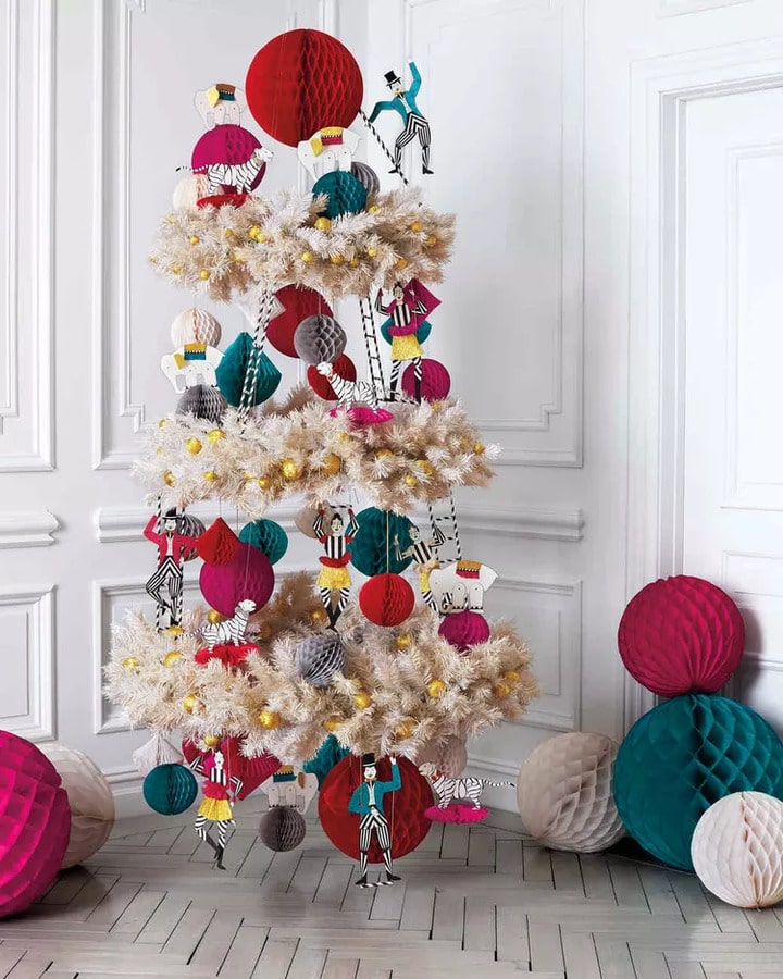 25+ Creative and modern alternative Christmas tree ideas